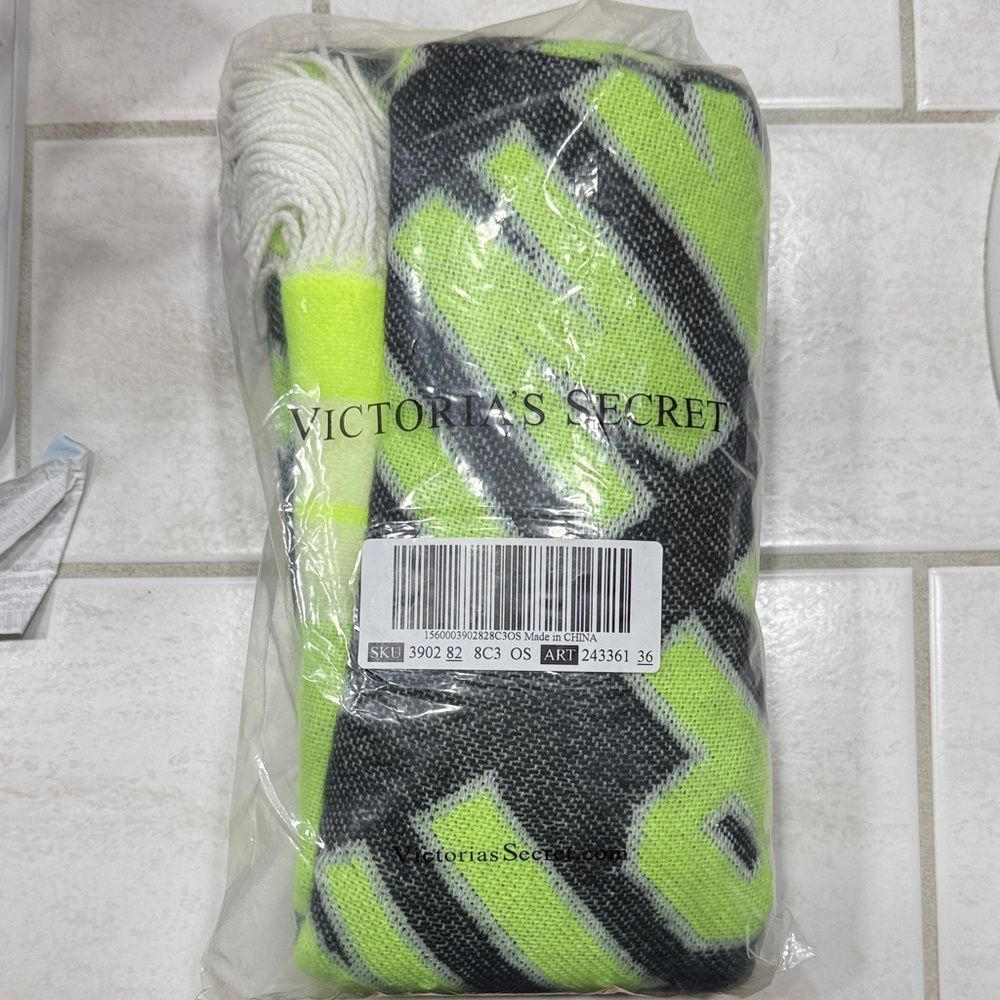 Victoria's Secret Neon Green and Black blanket scarf